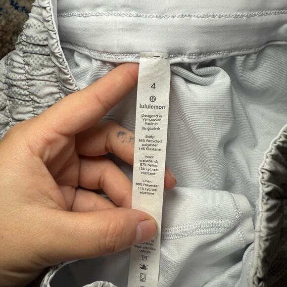 Lululemon Tracker Short V 4 - Picture 2 of 6